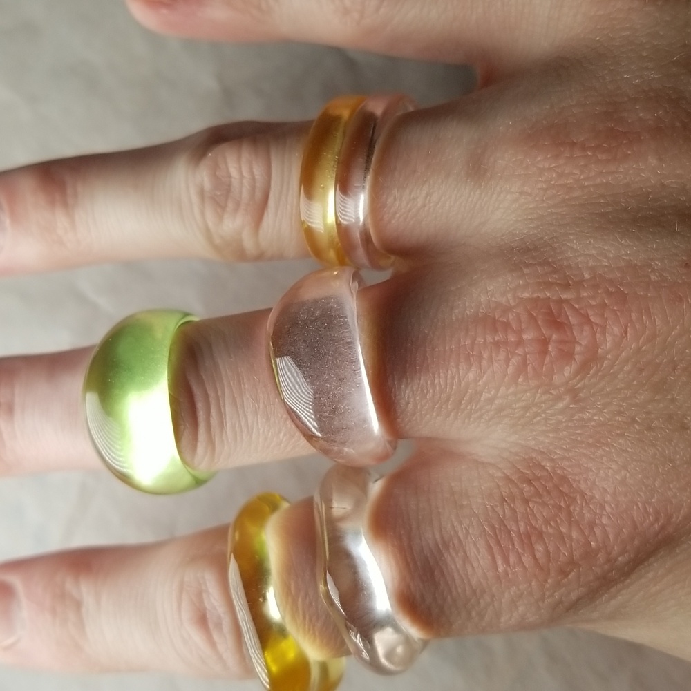 Acrylic Ring Set - Picture 7 of 7